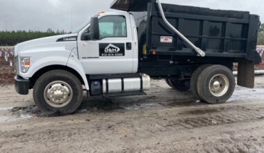 D&H LAND DUMPTRUCK